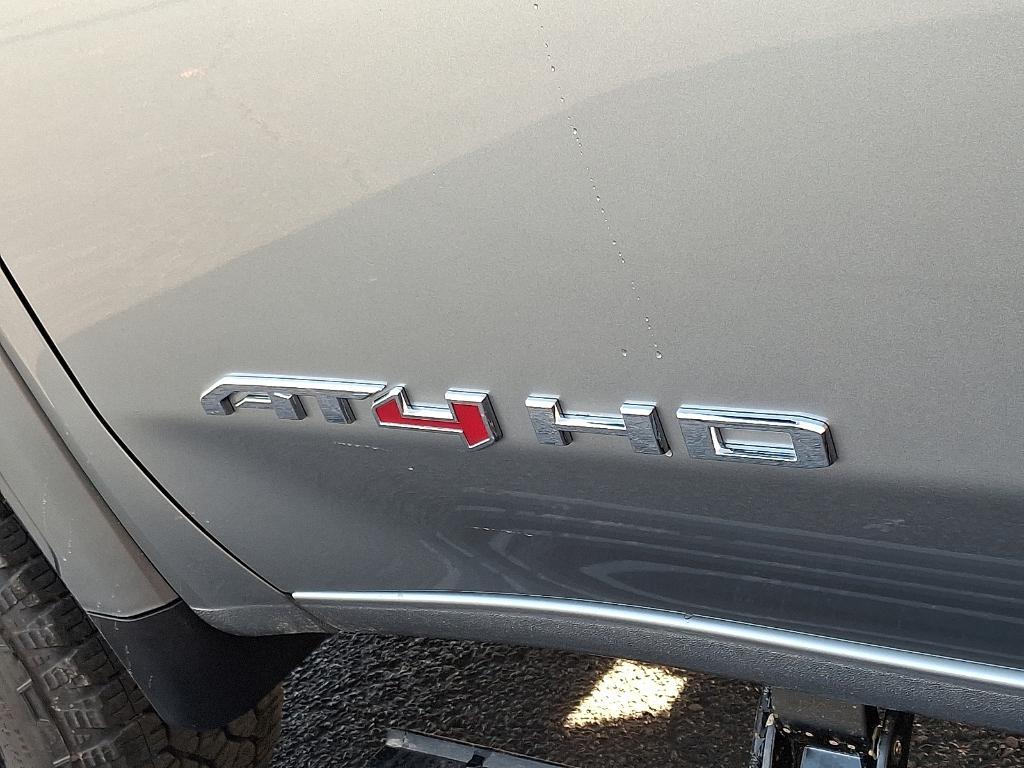 new 2026 GMC Sierra 2500 car, priced at $78,370