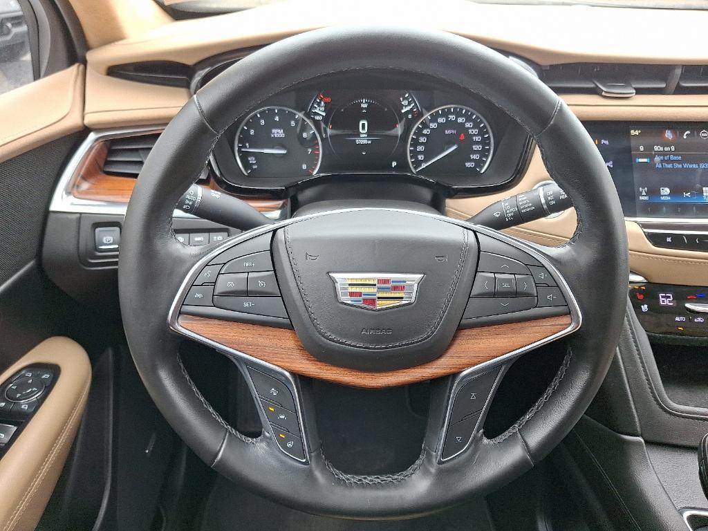 used 2019 Cadillac XT5 car, priced at $25,998