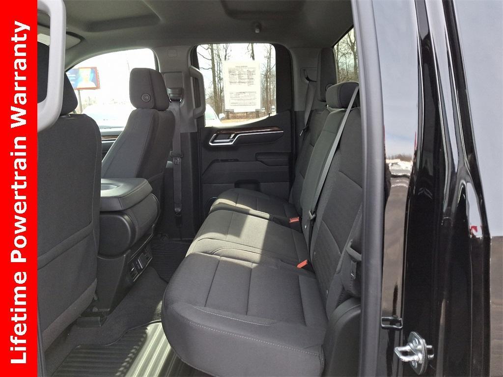 new 2025 GMC Sierra 1500 car, priced at $45,835