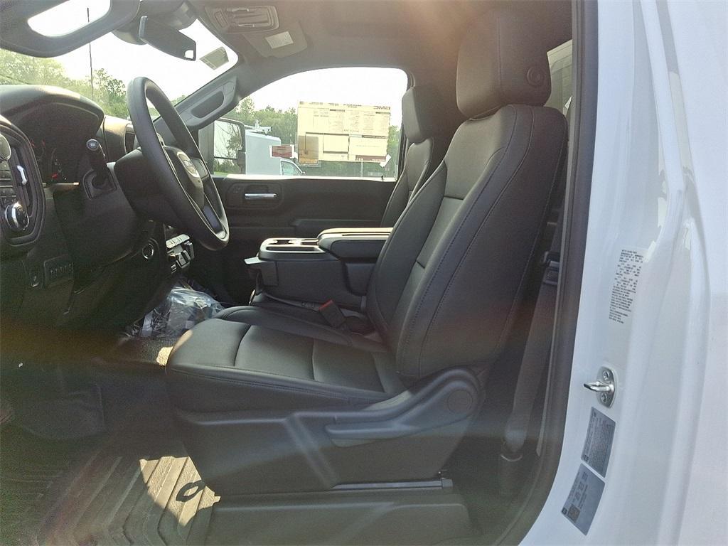 new 2025 GMC Sierra 3500 car, priced at $49,593