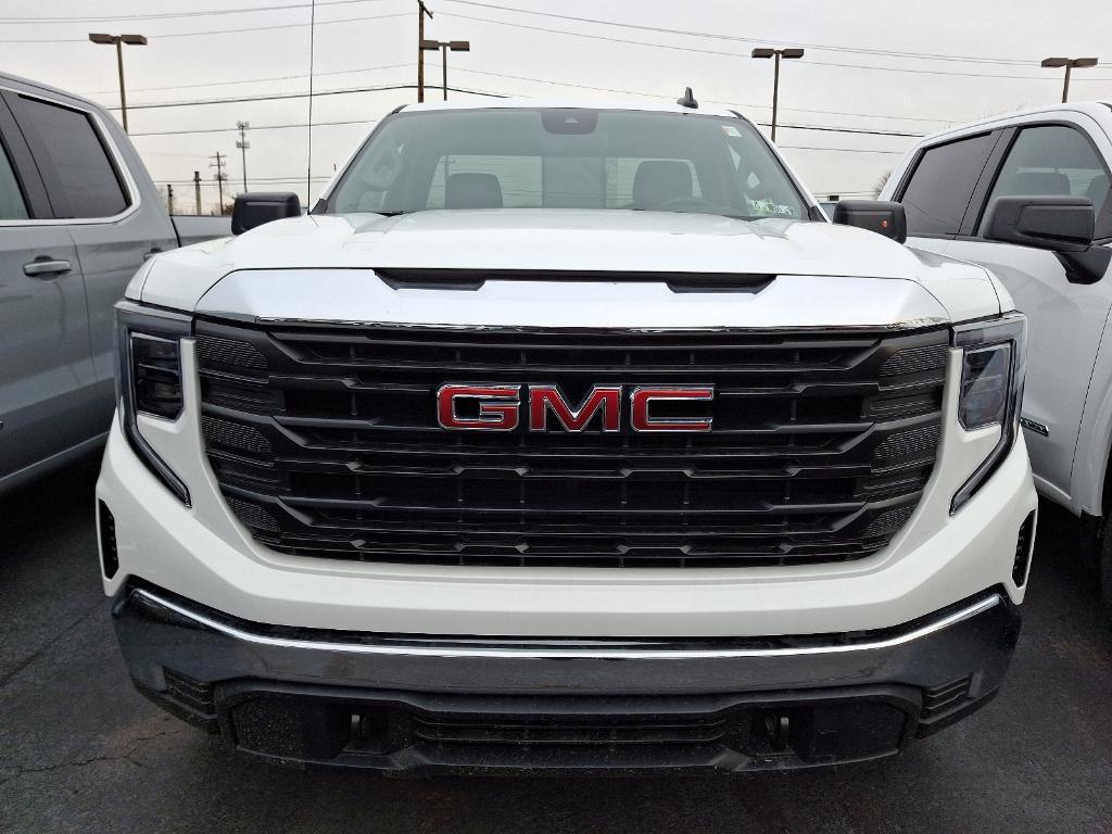 new 2025 GMC Sierra 1500 car, priced at $41,025