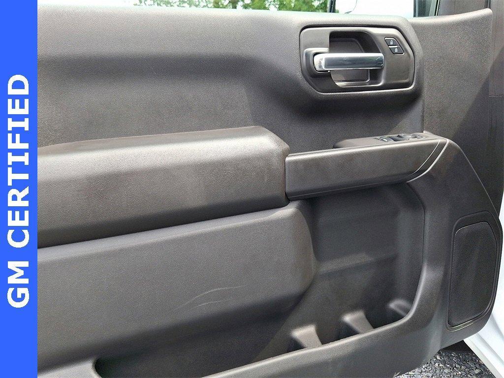 used 2025 GMC Sierra 1500 car, priced at $38,995