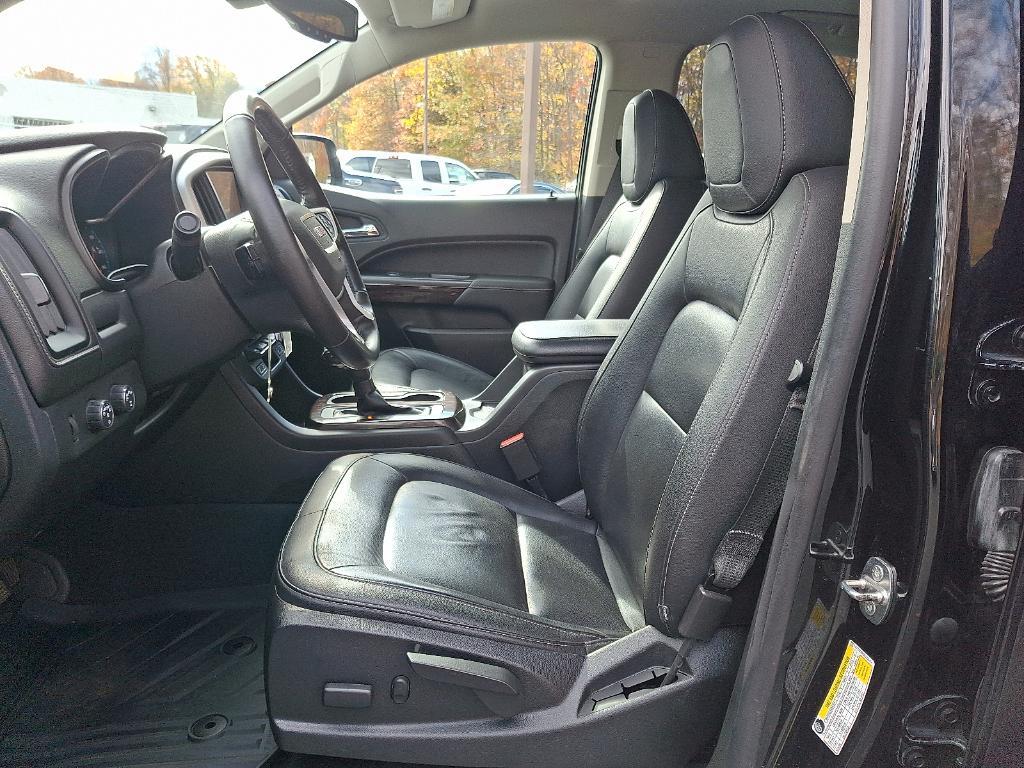 used 2019 GMC Canyon car, priced at $26,995