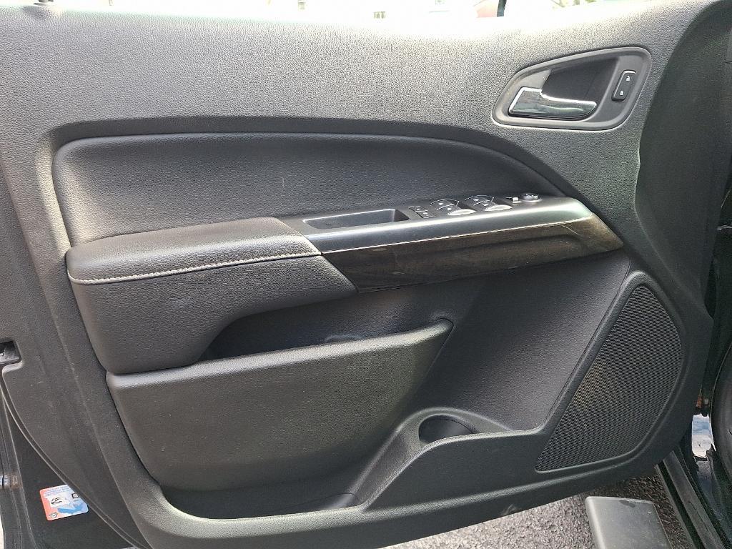 used 2019 GMC Canyon car, priced at $26,995