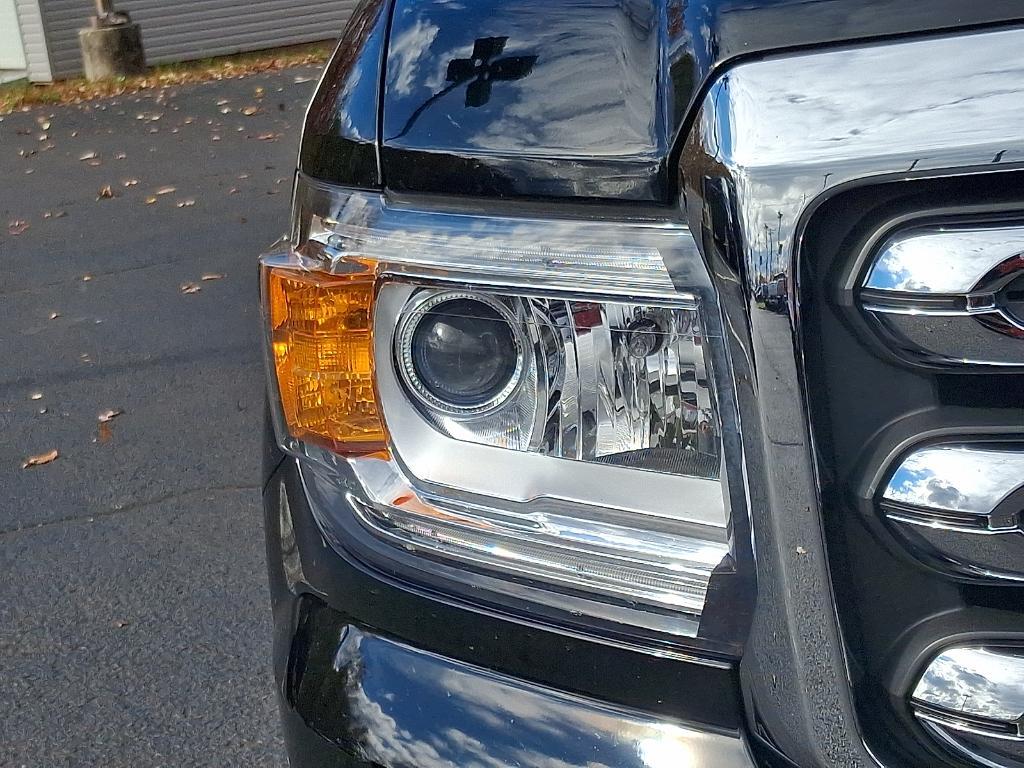 used 2019 GMC Canyon car, priced at $26,995