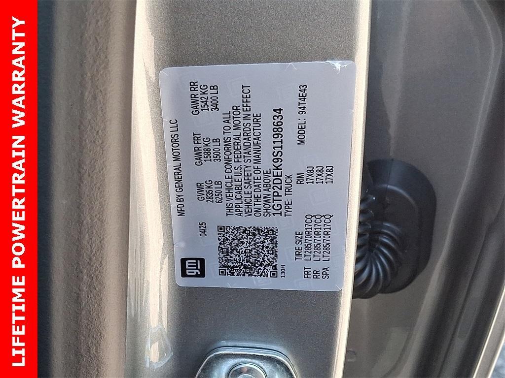 new 2025 GMC Canyon car, priced at $55,105