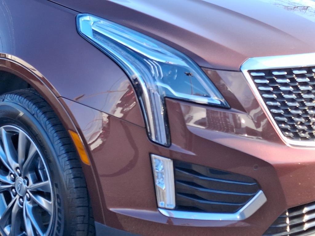 used 2022 Cadillac XT5 car, priced at $34,325