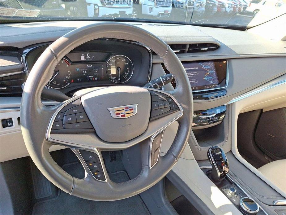 used 2022 Cadillac XT5 car, priced at $34,995