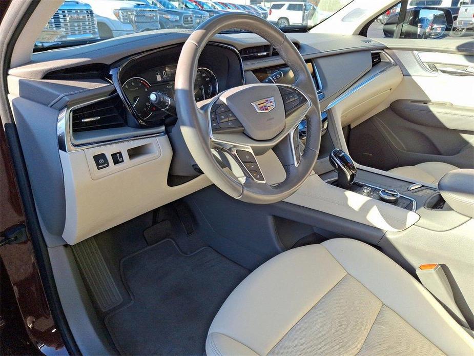 used 2022 Cadillac XT5 car, priced at $34,995