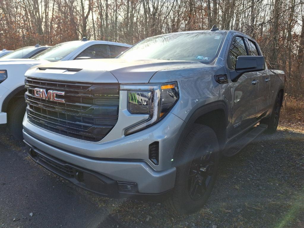 new 2025 GMC Sierra 1500 car, priced at $51,335