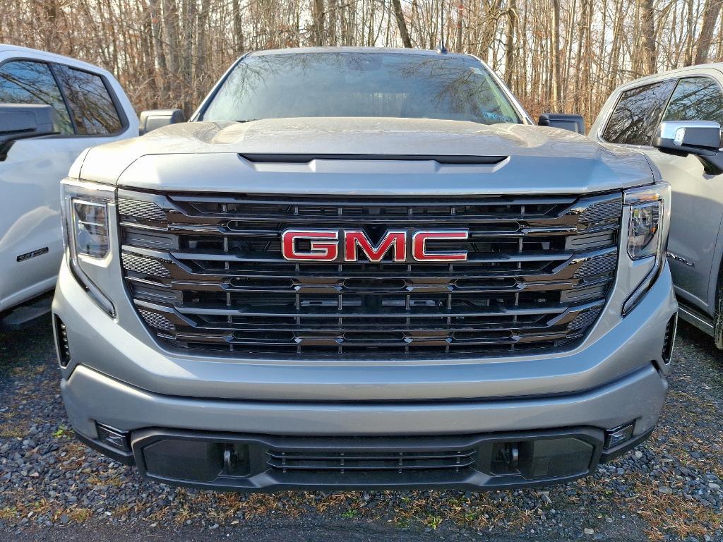 new 2025 GMC Sierra 1500 car, priced at $51,335