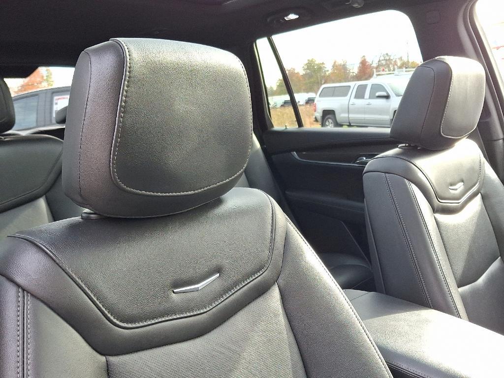 used 2022 Cadillac XT6 car, priced at $40,995