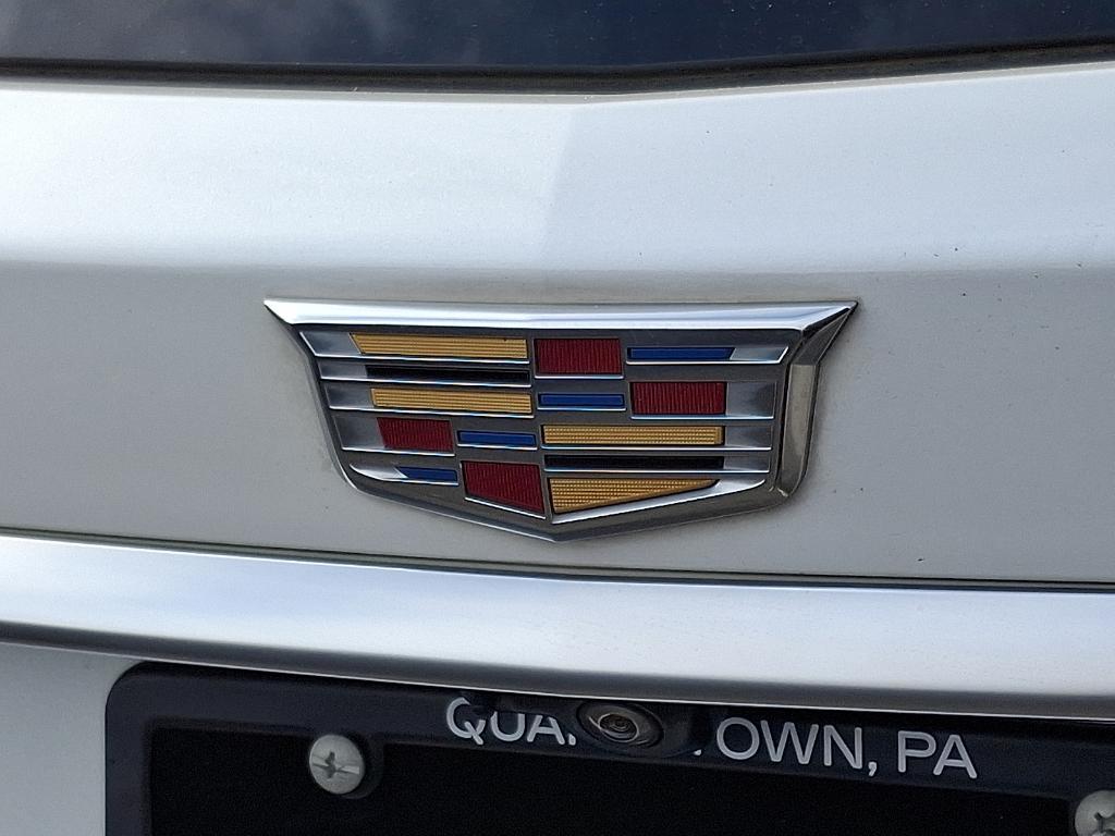 used 2022 Cadillac XT6 car, priced at $40,995