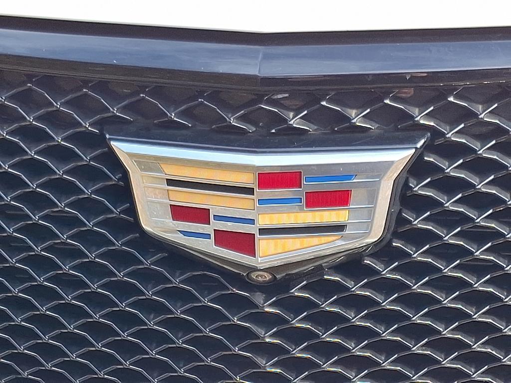 used 2022 Cadillac XT6 car, priced at $40,995