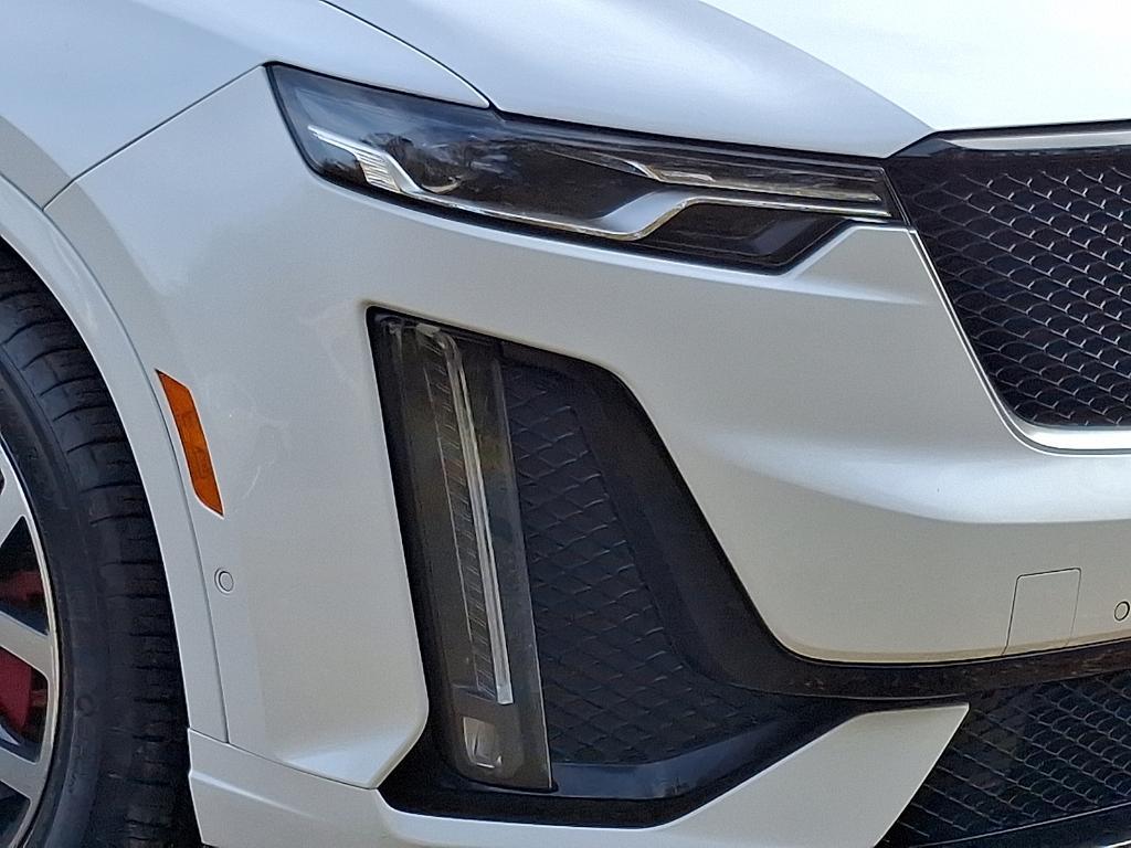 used 2022 Cadillac XT6 car, priced at $40,995