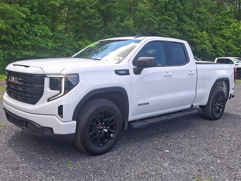 new 2025 GMC Sierra 1500 car, priced at $45,140