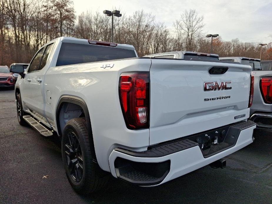 new 2025 GMC Sierra 1500 car, priced at $52,840