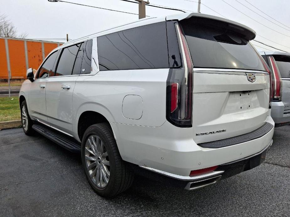 used 2021 Cadillac Escalade ESV car, priced at $63,995