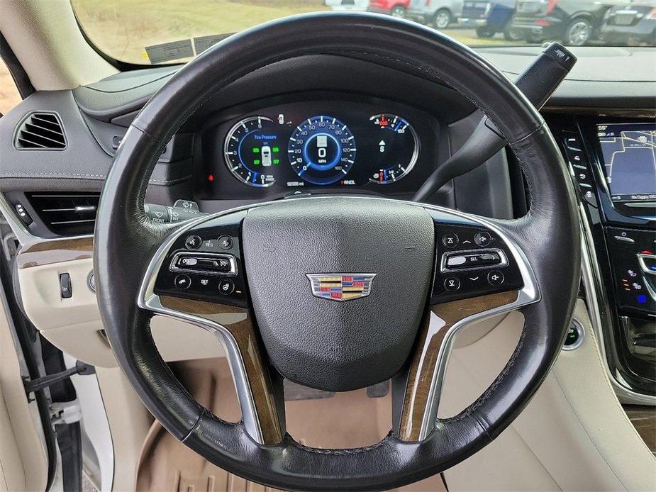 used 2019 Cadillac Escalade ESV car, priced at $37,493