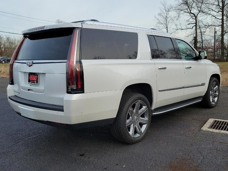 used 2019 Cadillac Escalade ESV car, priced at $33,489