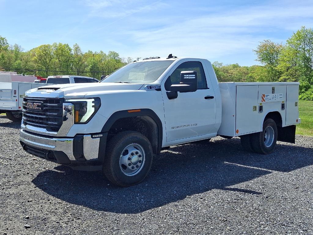 new 2025 GMC Sierra 3500 car, priced at $71,583