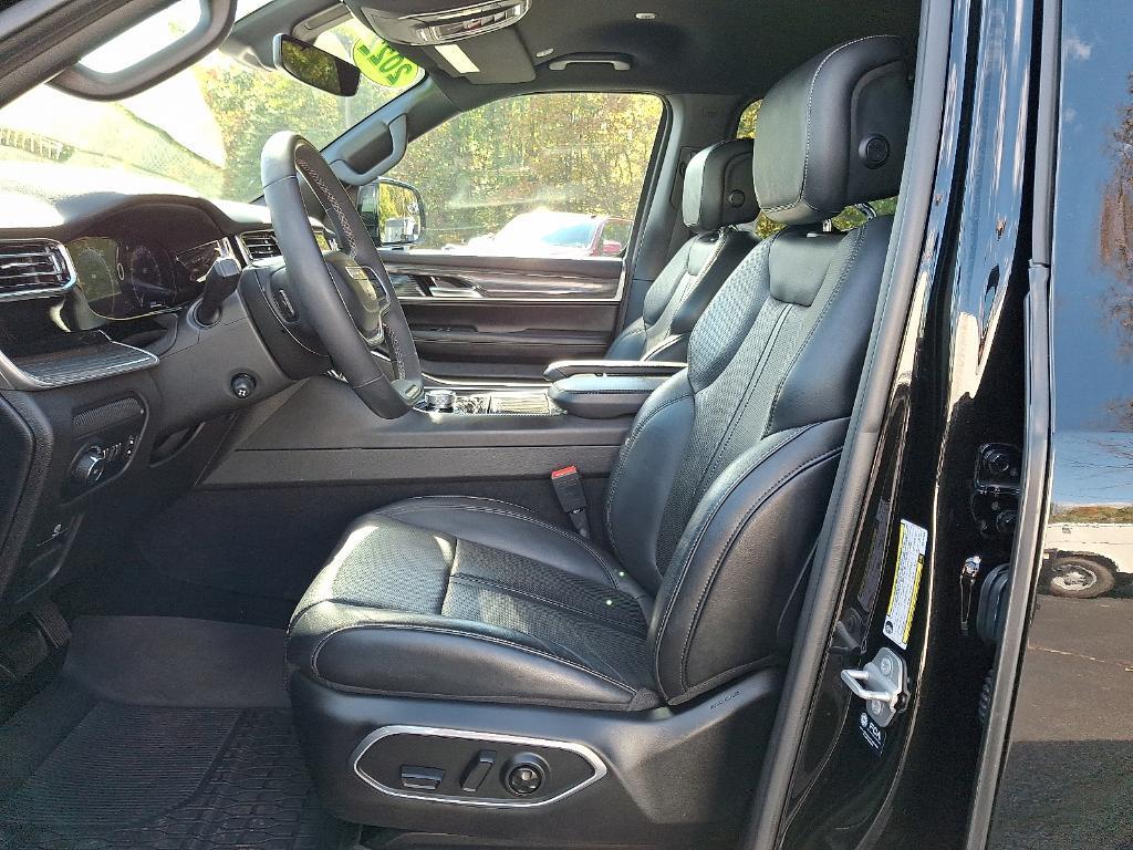 used 2022 Jeep Wagoneer car, priced at $46,673