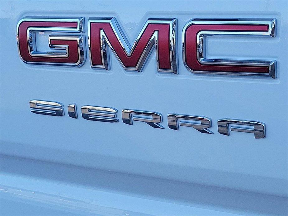 new 2024 GMC Sierra 1500 car, priced at $49,615