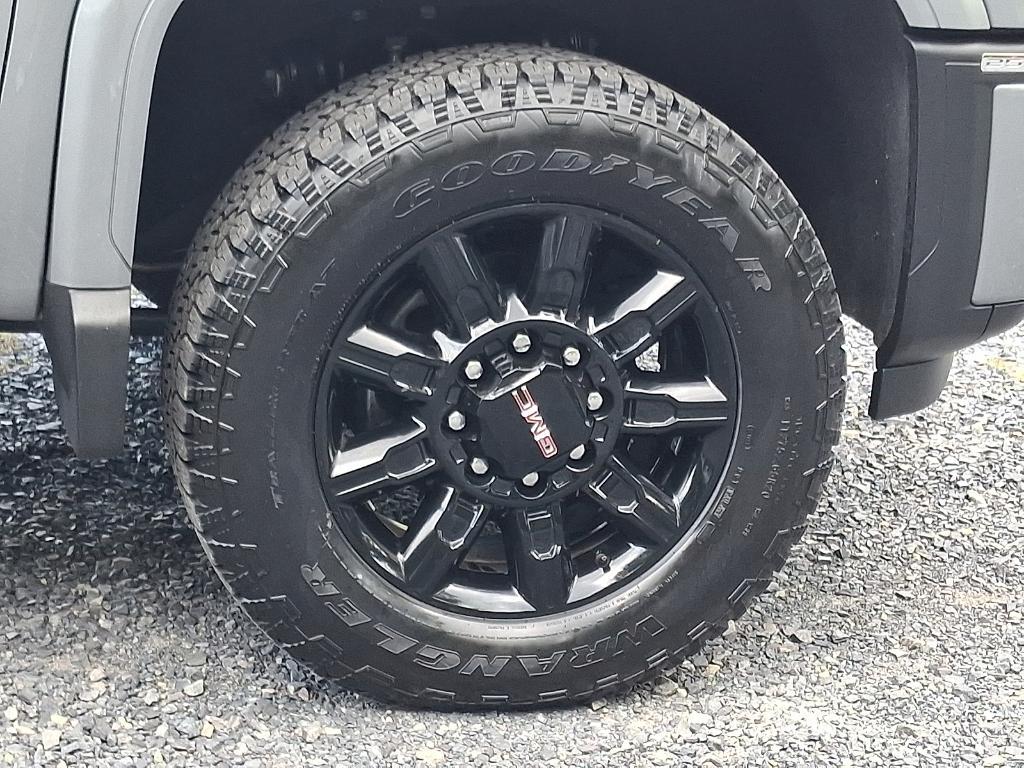 used 2024 GMC Sierra 2500 car, priced at $75,995