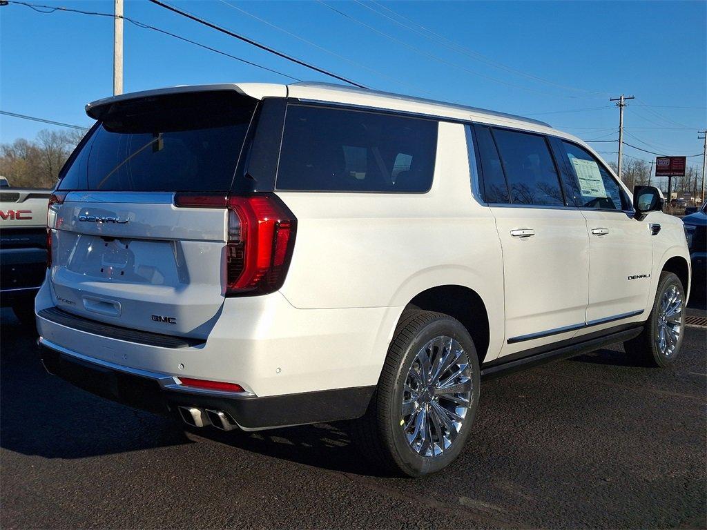 new 2025 GMC Yukon XL car, priced at $93,590