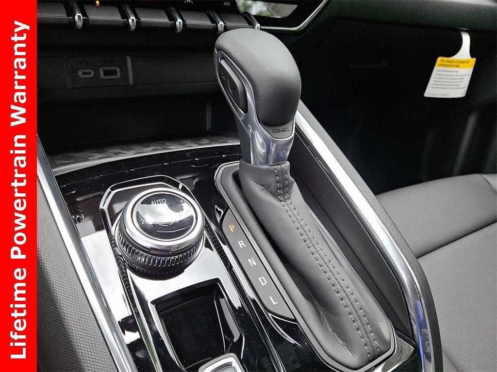 new 2025 GMC Canyon car, priced at $46,880