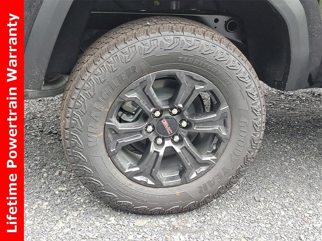 new 2025 GMC Canyon car, priced at $46,880