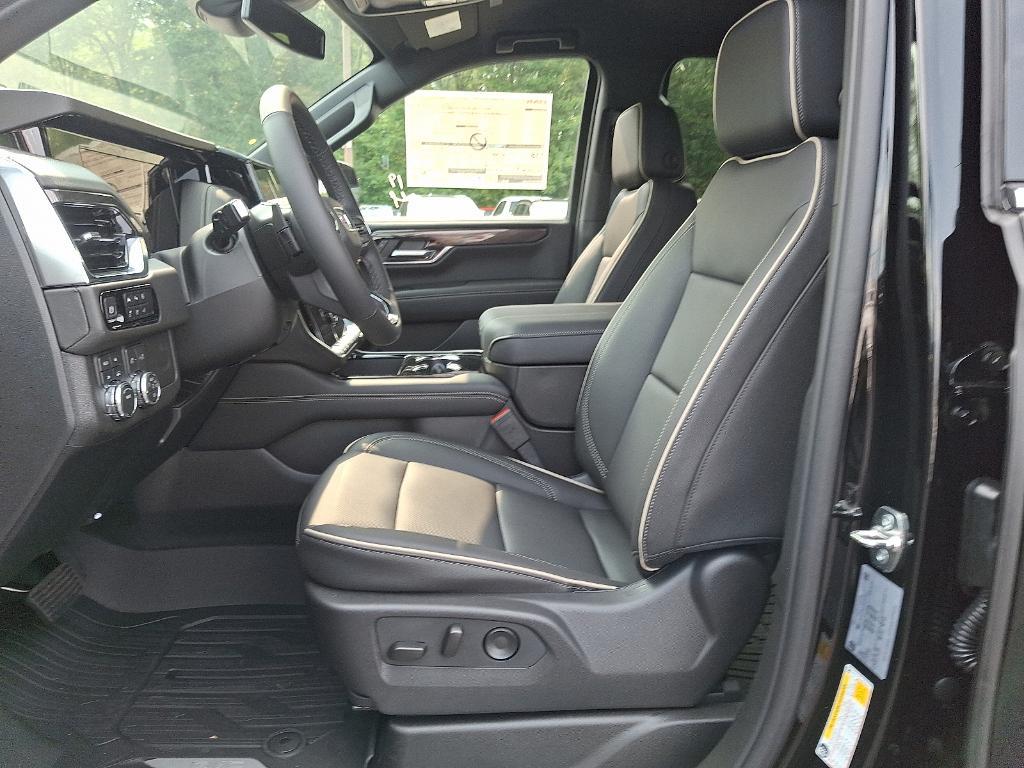 new 2025 GMC Yukon XL car, priced at $82,895