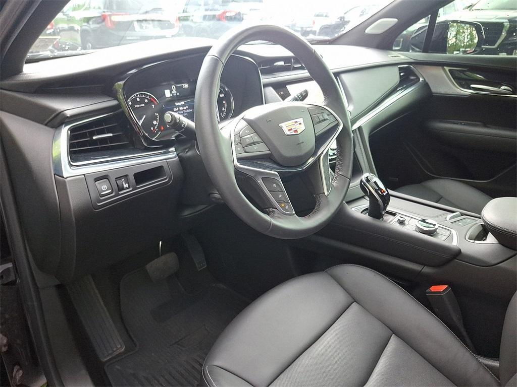 used 2024 Cadillac XT5 car, priced at $45,447