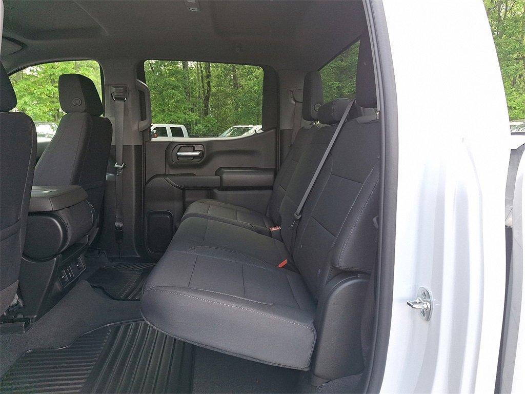new 2025 GMC Sierra 1500 car, priced at $45,685