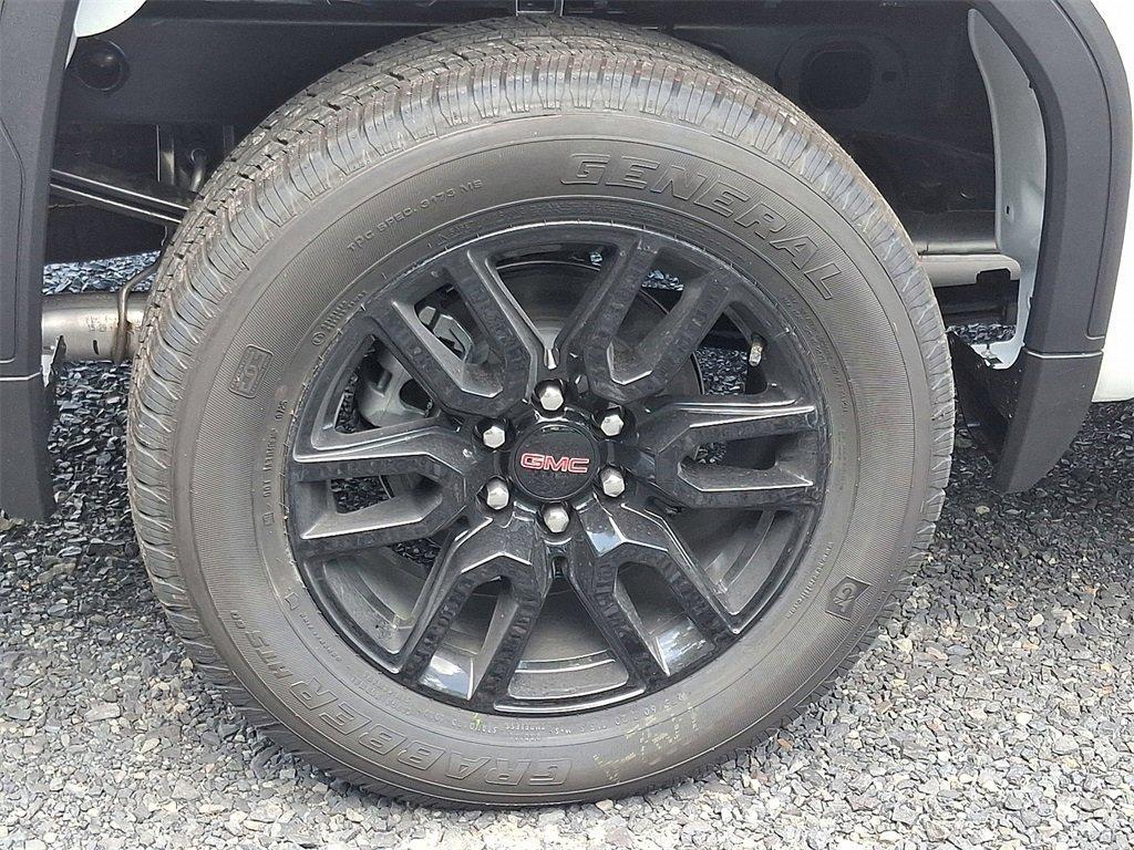 new 2025 GMC Sierra 1500 car, priced at $45,685