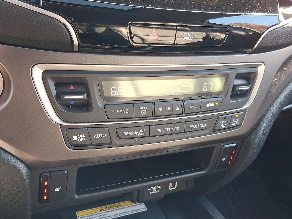 used 2022 Honda Pilot car, priced at $33,995