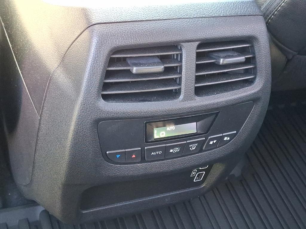 used 2022 Honda Pilot car, priced at $33,995