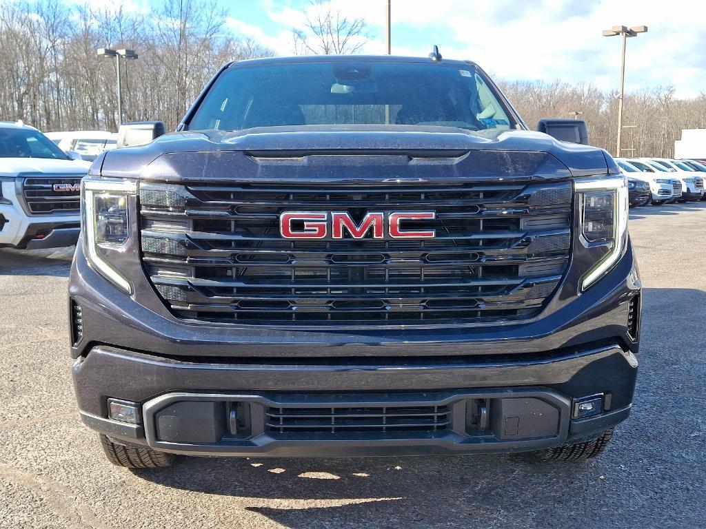 new 2025 GMC Sierra 1500 car, priced at $51,390