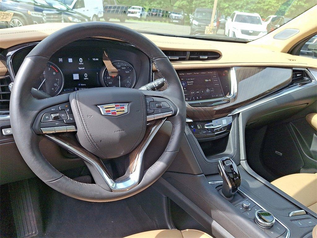 used 2024 Cadillac XT6 car, priced at $49,995