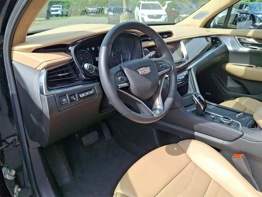 used 2024 Cadillac XT6 car, priced at $49,995