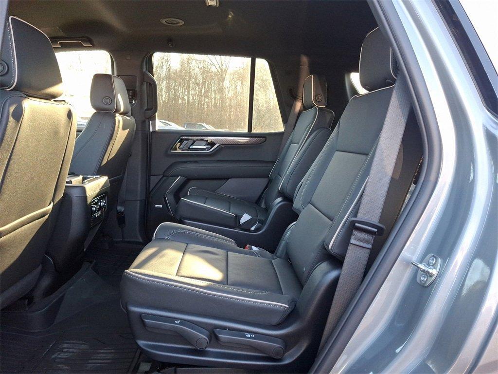 new 2025 GMC Yukon car, priced at $73,585