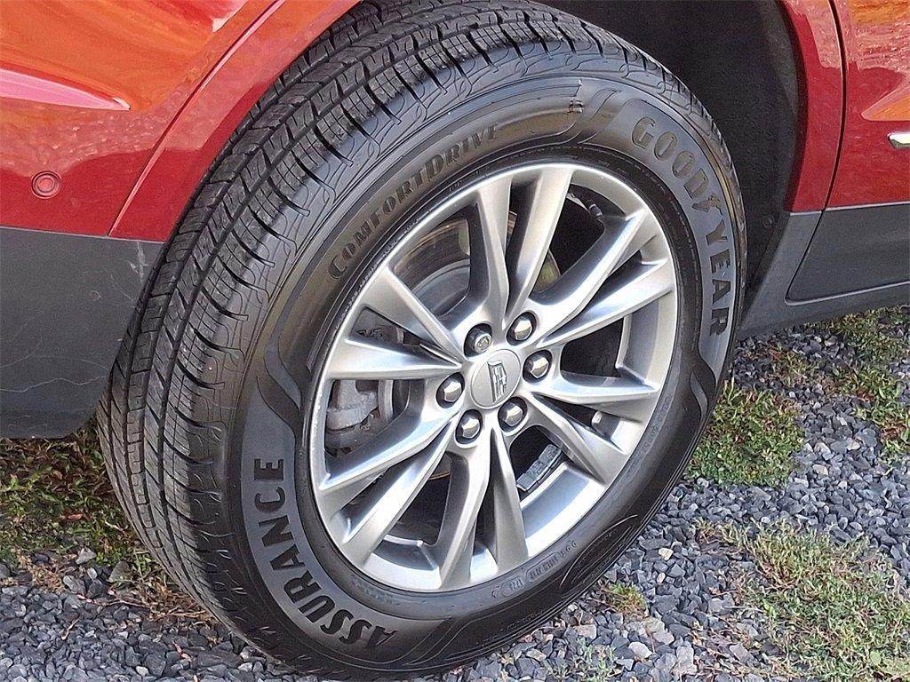 used 2021 Cadillac XT5 car, priced at $31,462