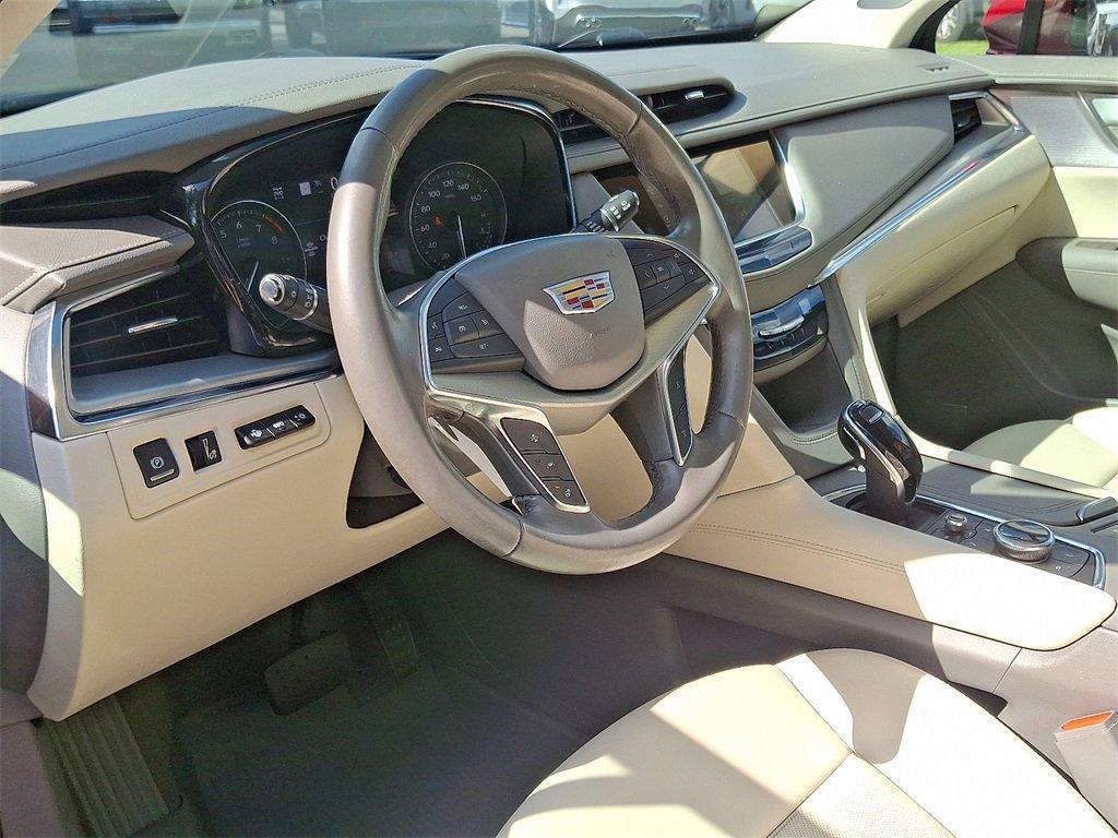 used 2021 Cadillac XT5 car, priced at $31,462