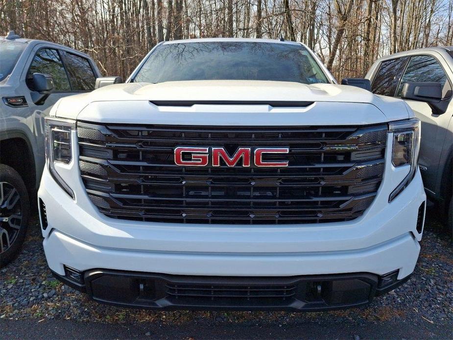 new 2025 GMC Sierra 1500 car, priced at $53,140