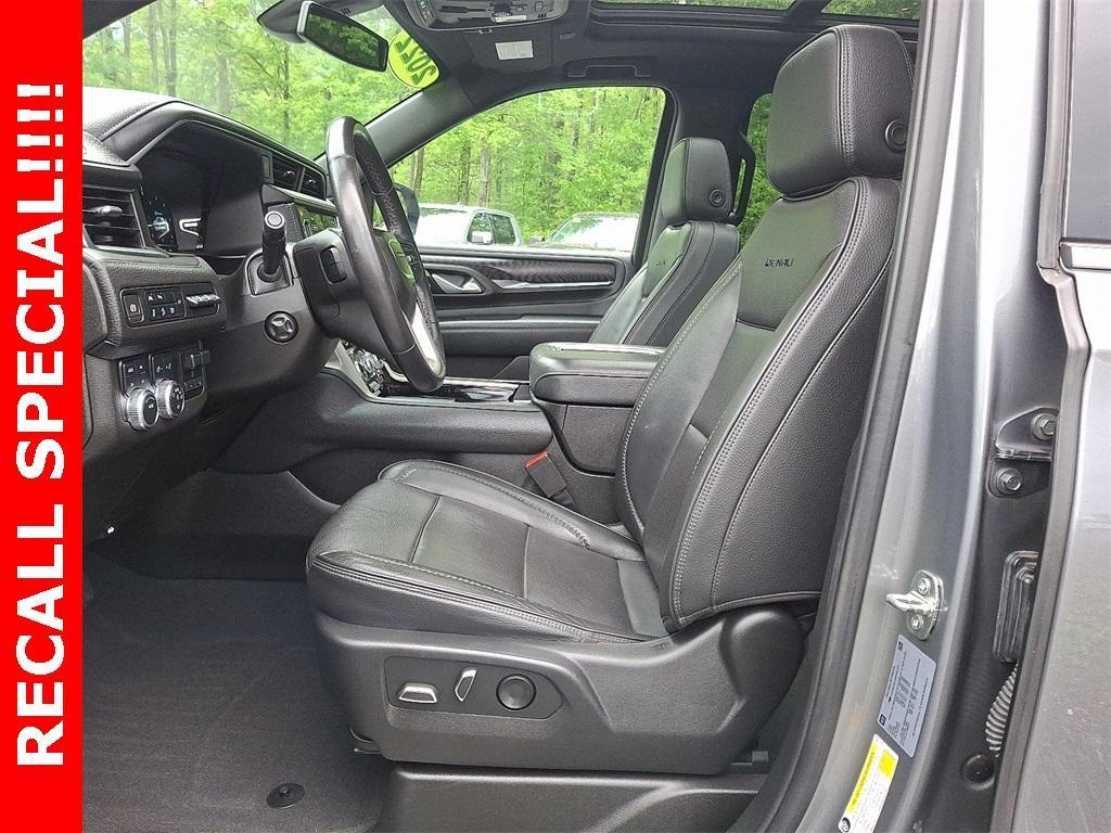 used 2022 GMC Yukon XL car, priced at $51,722