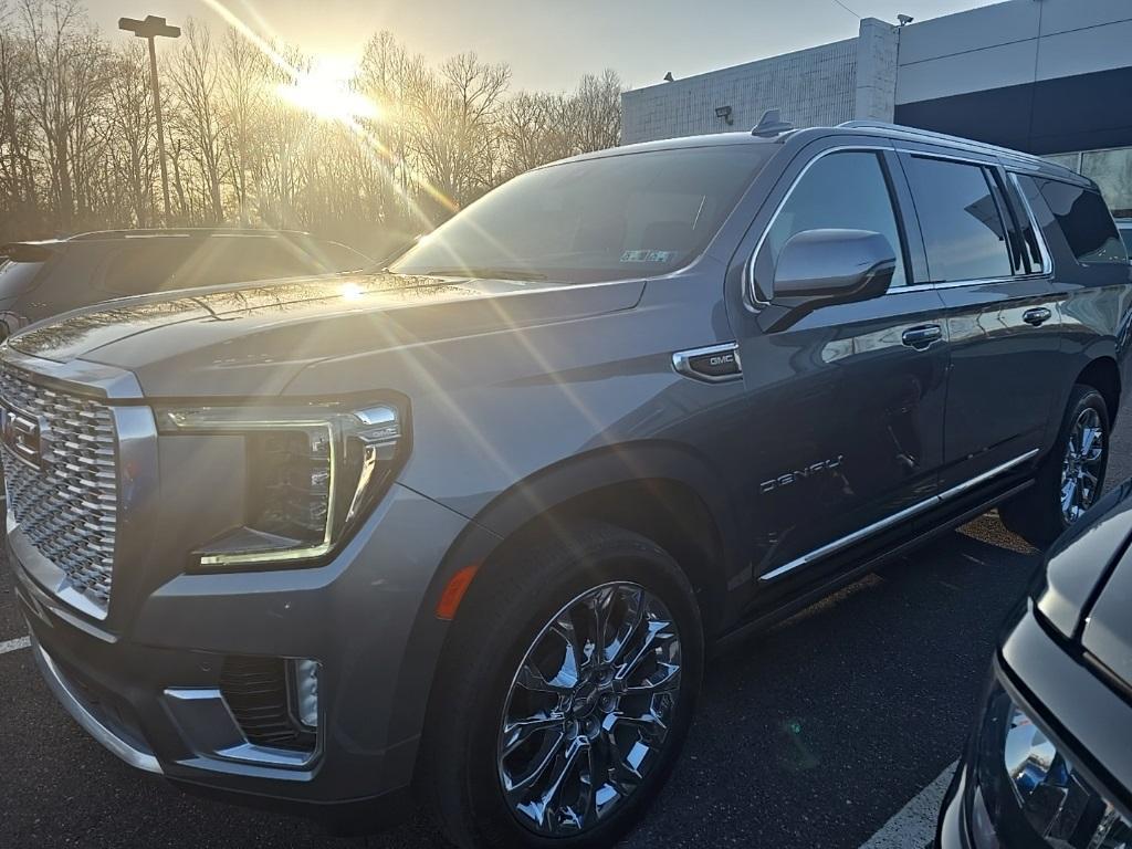 used 2022 GMC Yukon XL car, priced at $54,995