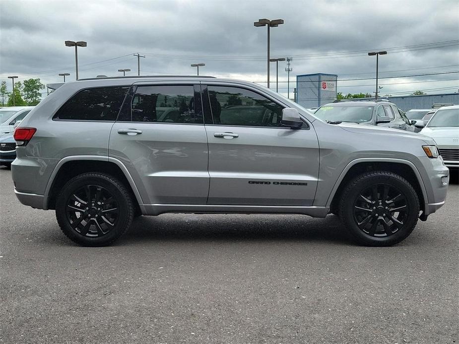 used 2020 Jeep Grand Cherokee car, priced at $28,380