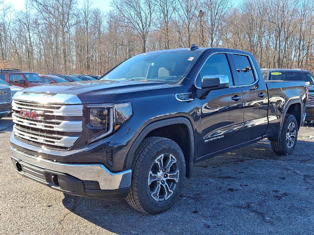 new 2025 GMC Sierra 1500 car, priced at $50,370