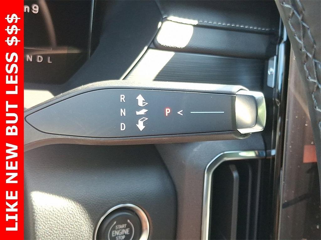 used 2025 GMC Acadia car, priced at $45,723