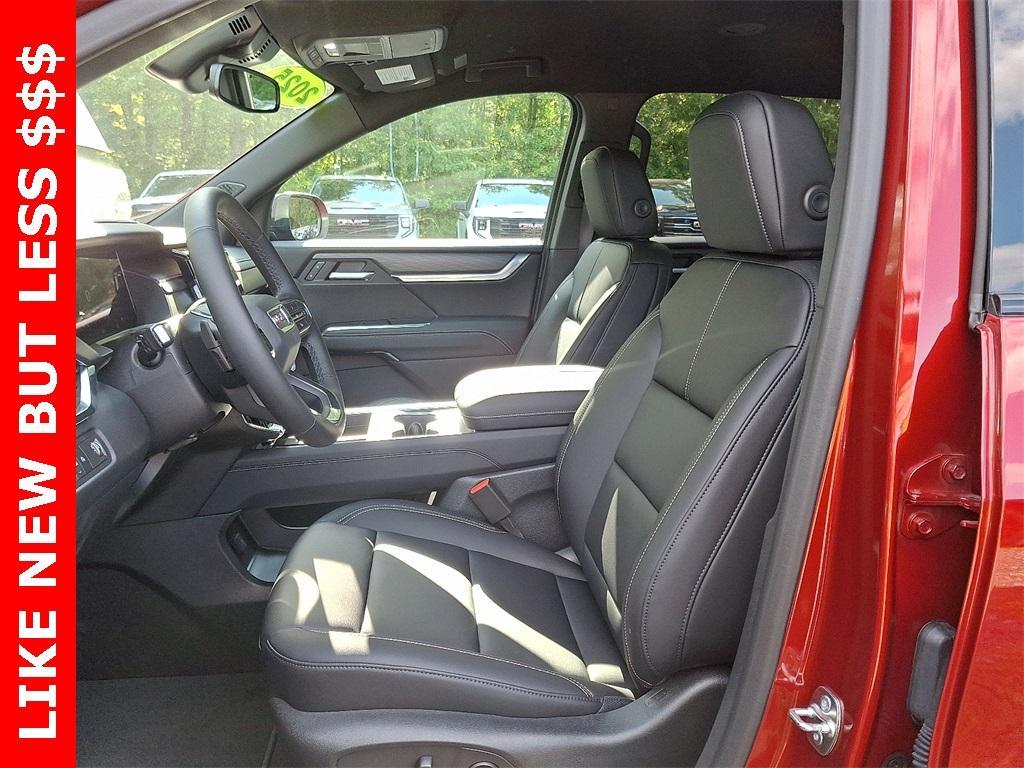 used 2025 GMC Acadia car, priced at $45,723